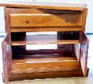 En bois massif
BON ETAT : 2 portes 1 tablette amovible et un plateau tournant
Dimensions hors tout : Hauteur : 93 cm   Largeur : 107 cm    Profondeur : 53 cm 
A régler sur place, en espèces, au moment de l'enlèvement.
 - vilogi.com