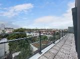 Appartement 4 pièces dont 3 chambres 75m² dernier étage + terrasse 40 m² Situé au dernier étage d'un bel immeuble, cet appartement de 74,42 m² est vraiment agréable à vivre grâce à sa terrasse de plus de 40 m². Toutes les chambres et le séjour donnent directement sur cette terrasse, qui bénéficie d'une triple exposition, offrant ainsi une luminosité exceptionnelle. De plus, l'appartement dispose d'une cuisine ouverte et de deux salles de douche.

Implanté dans une rue à la tranquillité absolue, cet appartement dans un immeuble résidentiel est un véritable havre de paix, idéal pour une famille. Sa localisation est un autre avantage, à seulement 5 minutes à pied du métro ligne 7 et 1/4h du RER E, à côté des commerces et des différentes écoles.

Possibilité d'acquérir en supplément une place de parking en sous-sol de l'immeuble.

Prix de vente : 495.000€
Nombre de lots dans la copropriété : 68
Montant moyen annuel des charges : 2.000€
Consommation énergétique : B - vilogi.com